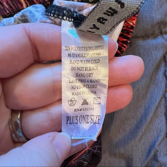 5 Pairs of Women’s Patterned Leggings One Size Comfort Fireworks Dogs Tie-Dye - Picture 10 of 16